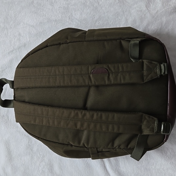 Herschel Supply Company Forest Green Backpack - Picture 3 of 7